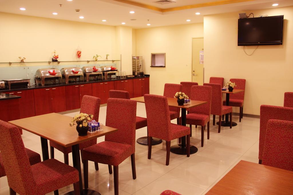 Hanting Hotel Shanghai South Railway Station Luoxiang Road Branch Екстериор снимка