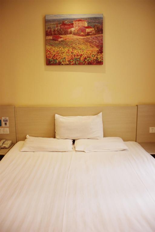 Hanting Hotel Shanghai South Railway Station Luoxiang Road Branch Екстериор снимка